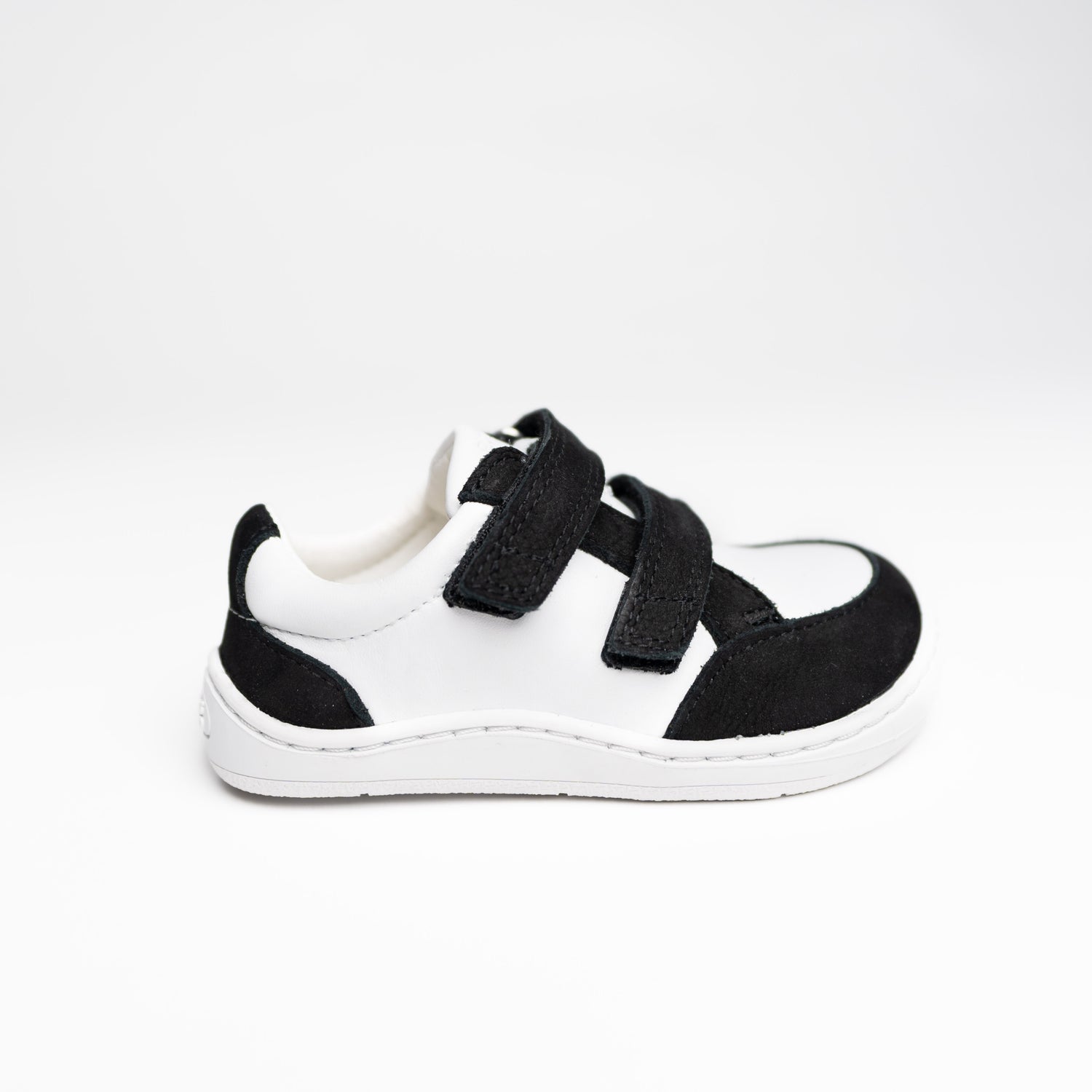 sneaker-børnesko-hvide-black-barfodssko-sort-white